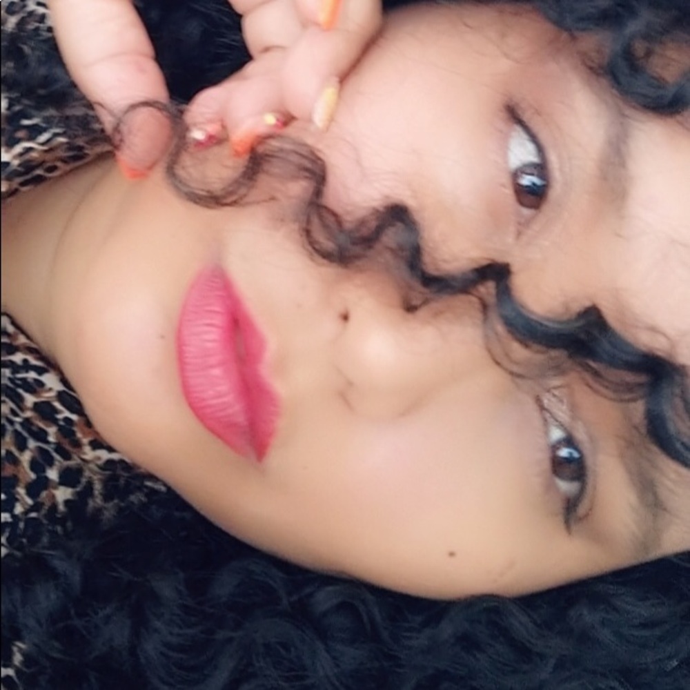 Meet your Posher, Grisel